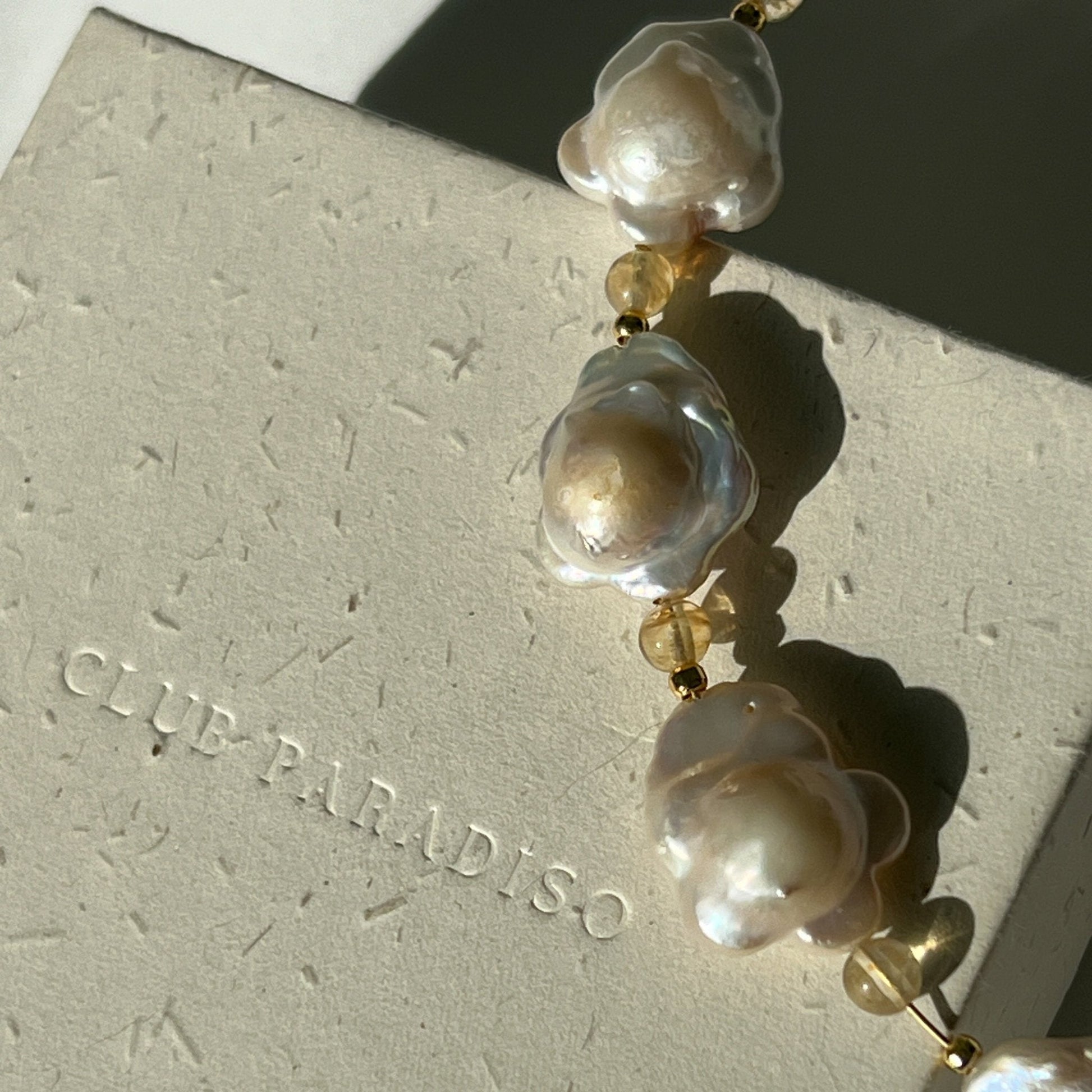 TROPIC NO. 9 - Club Paradiso - necklace -
