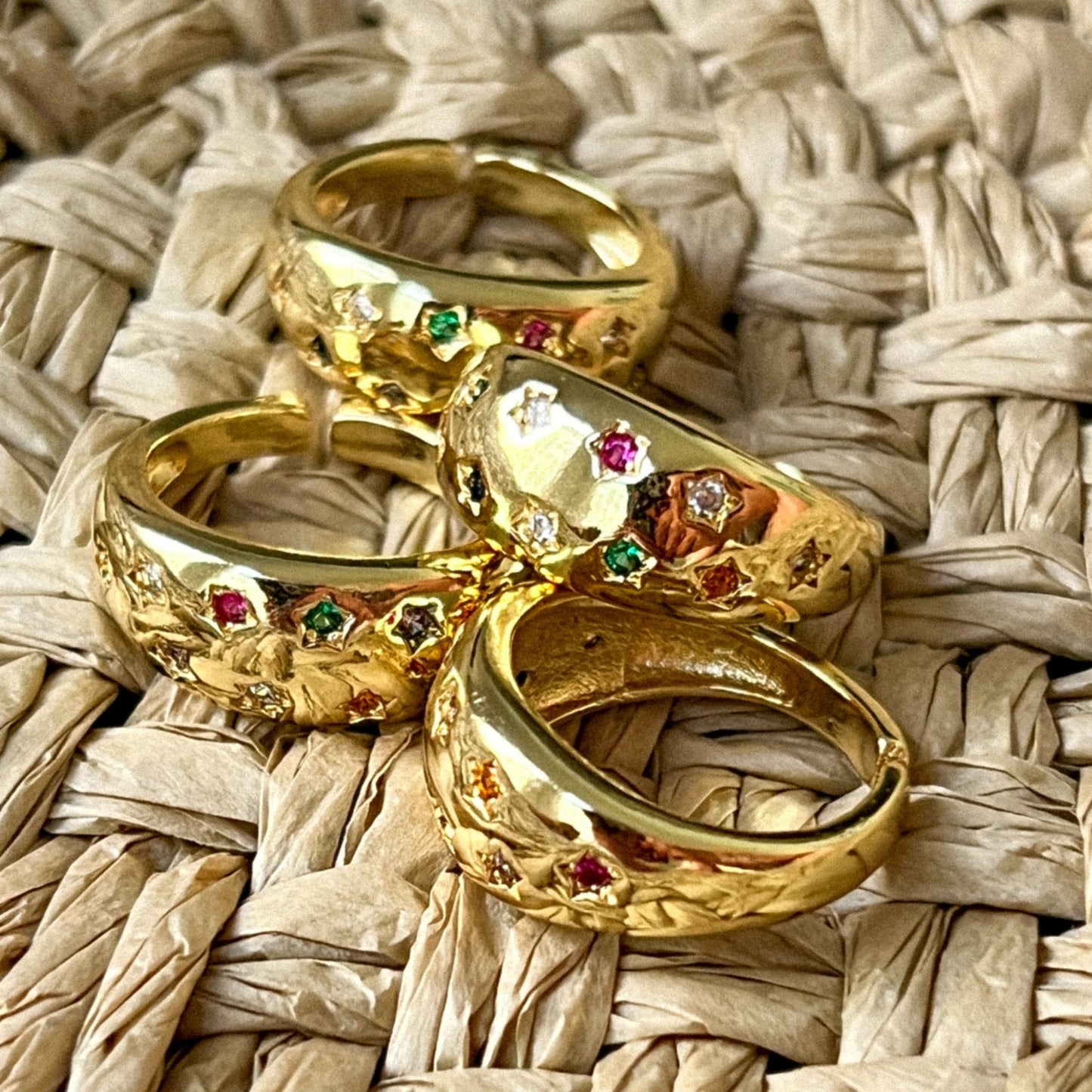 Esther - Club Paradiso