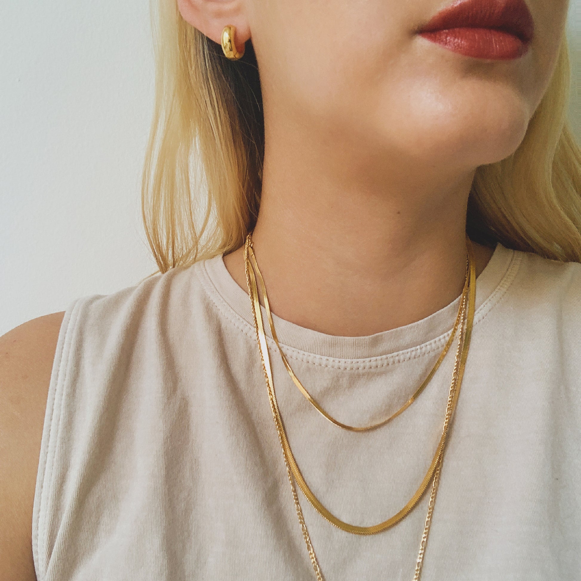 Emilia - Club Paradiso