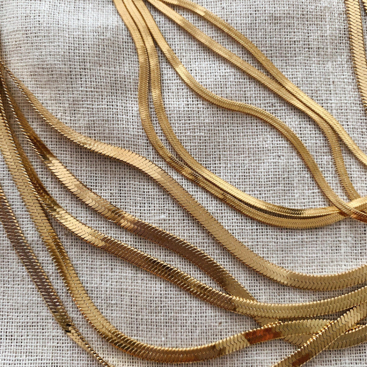 Emilia - Club Paradiso