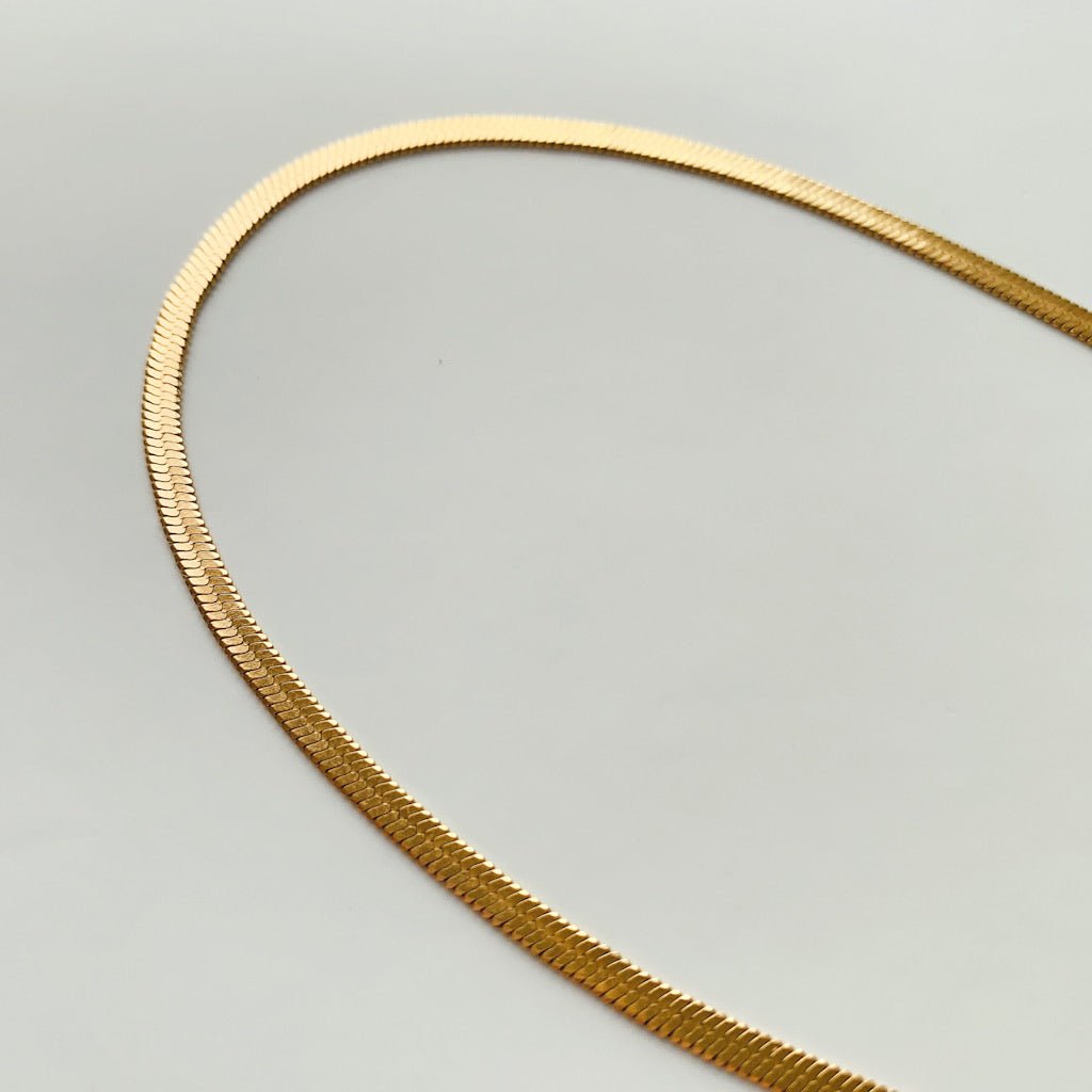 Emilia - Club Paradiso